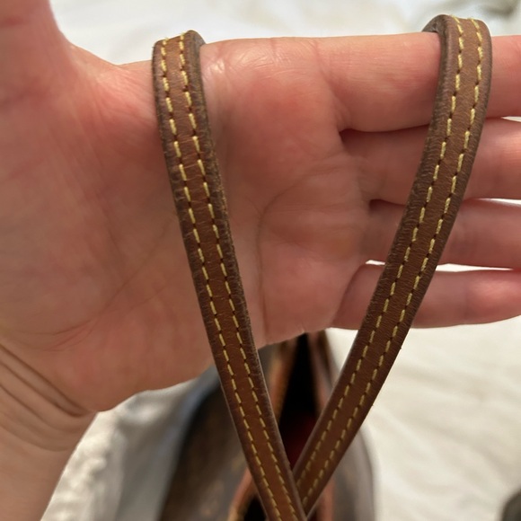 Gently used Louis Vuitton MM Neverfull - Picture 16 of 16